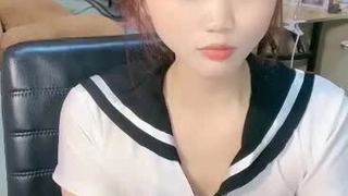 高颜值网红新人主播妍宝宝出名后酒店援交土豪啪啪自拍曝光,胸大貌美,插的狠叫的更厉害,绝对极品!