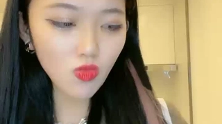 ▇芭乐视频▇在线播放免费性爱泄密！对话超骚，广州富二代约操兔女郎【简介内有约炮渠道】