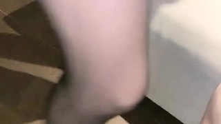 少数民族小情侣,意外流出清纯大眼小女友，毛都没张全，被各种玩弄,无水印完整版